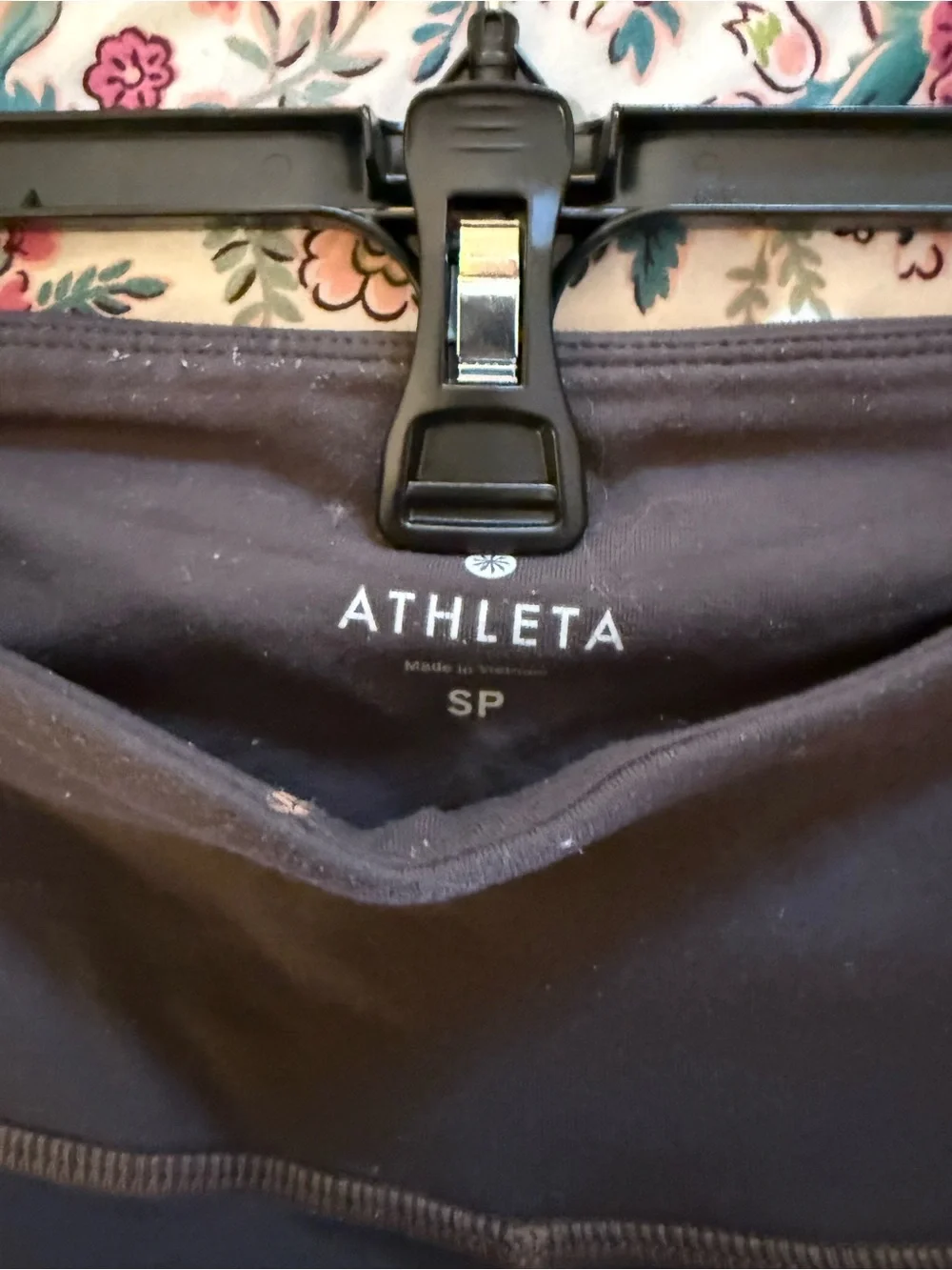 Athleta Purple Leggings with Contrasting Tan Stitching - Picture 6 of 6